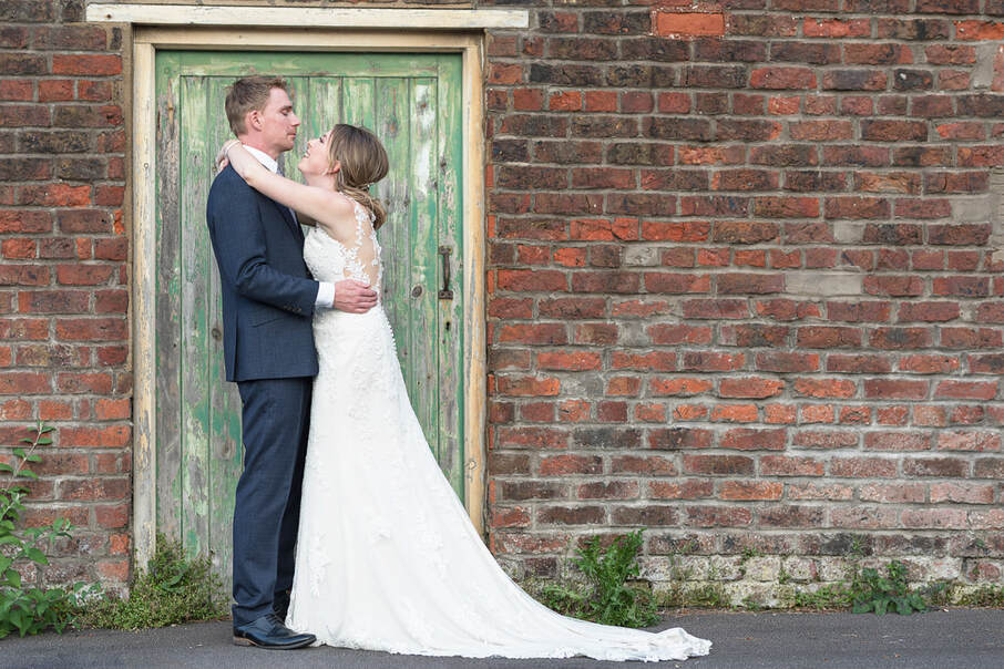 Zoe and Nick      The Beverley Barn/The Potting Shed